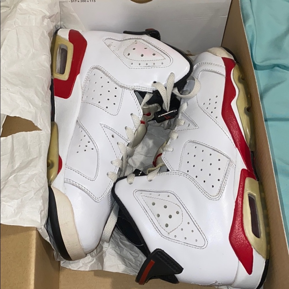 Retro 6s varsity
